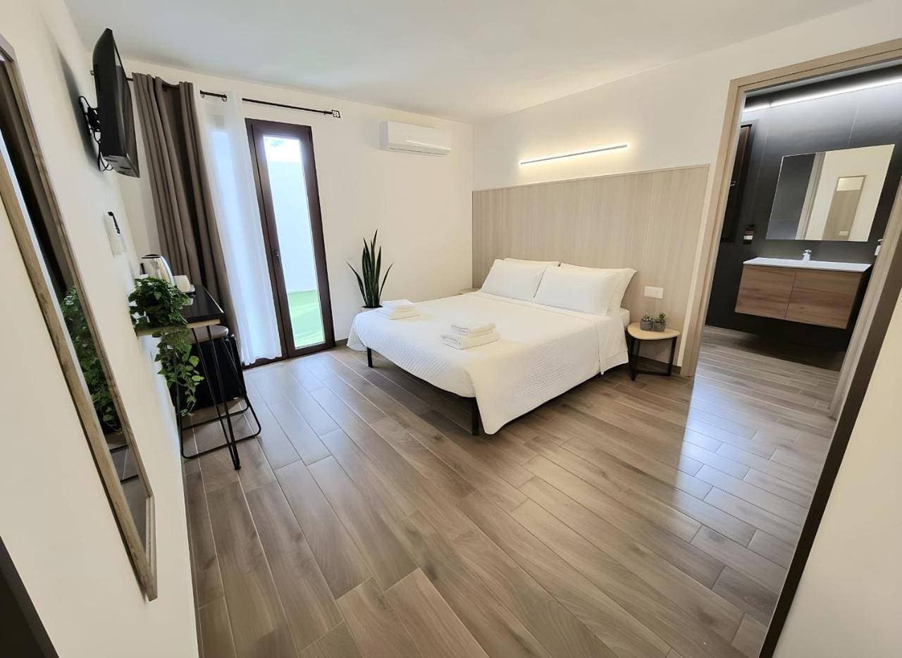 Foto 7 von 16: Double Room with Patio