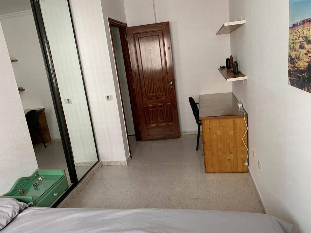 Foto 4 von 13: One-Bedroom Apartment