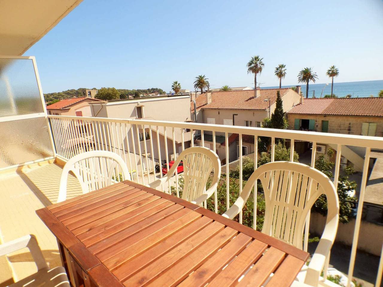 Foto 2 von 25: 200 m vom Strand entfernt, Apartment mit 2 Schlafzimmern und Terrasse mit Meerblick! Privater Parkplatz