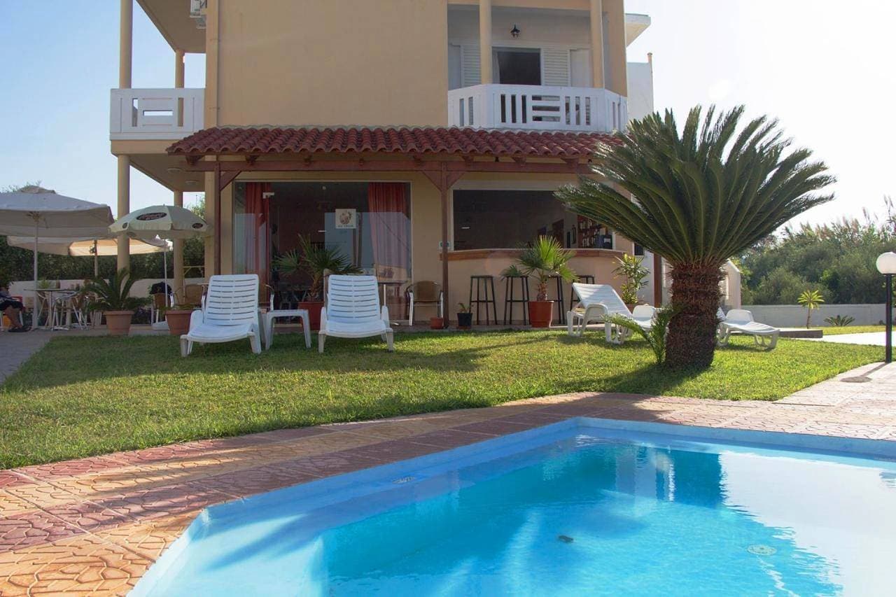 Elena Rooms & Apartments 1