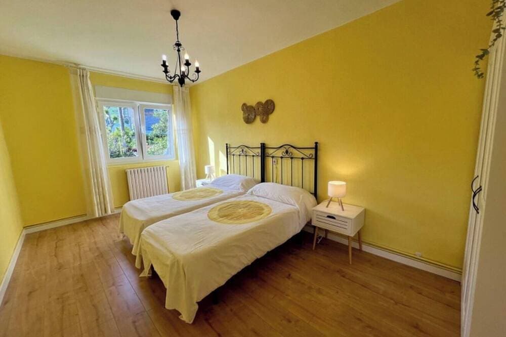 Foto 11 von 30: Private villa with garden & BBQ near beaches.