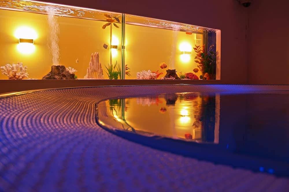 Foto 12 von 13: Kyklades Resort Dpsbf01 - Ein Bett Apt-Patio-Pool-Tennis-Gym-Spa