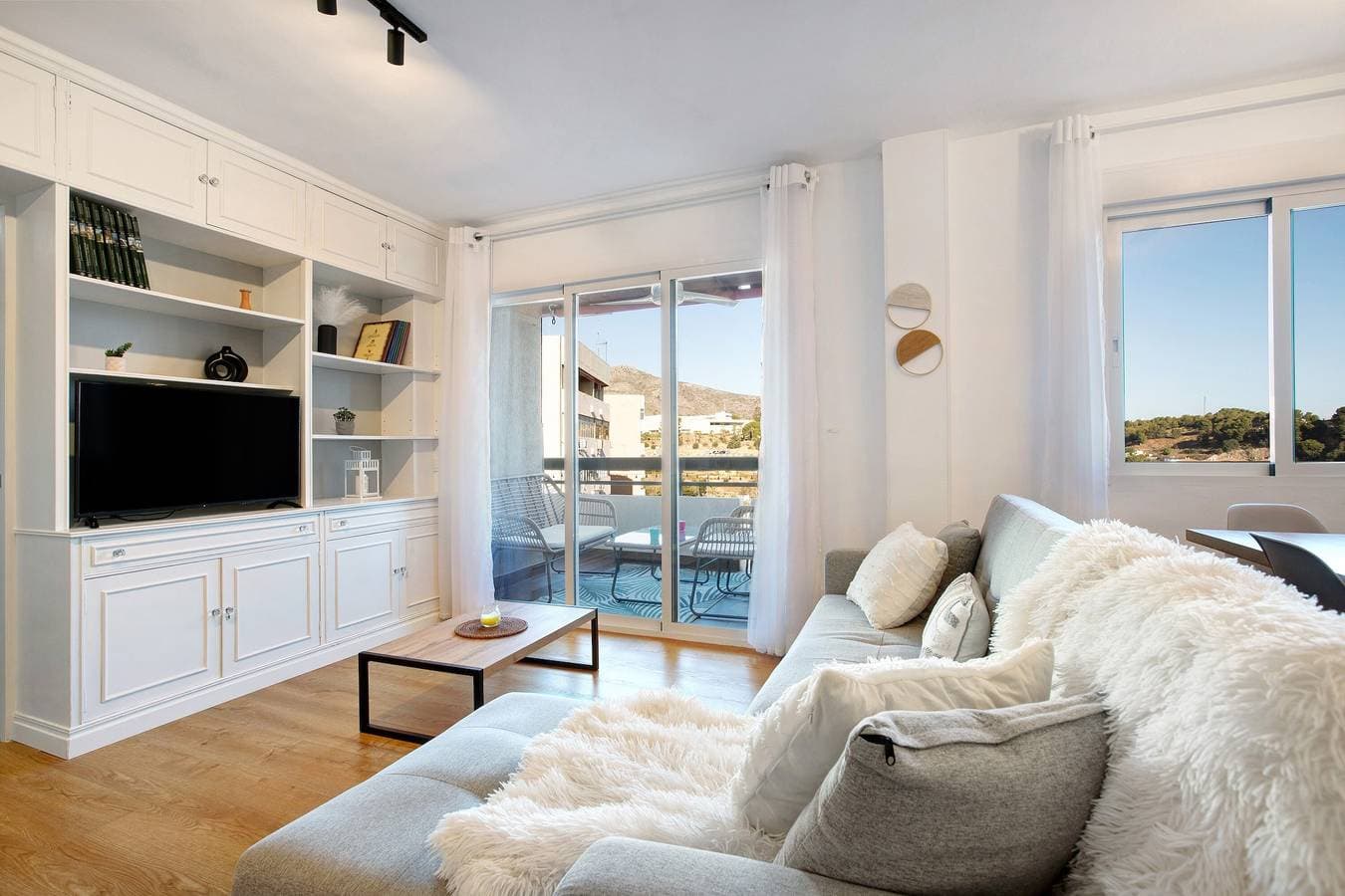 Foto 2 von 30: Ferienwohnung 'Armonia' mit Meerblick, WLAN und Klimaanlage