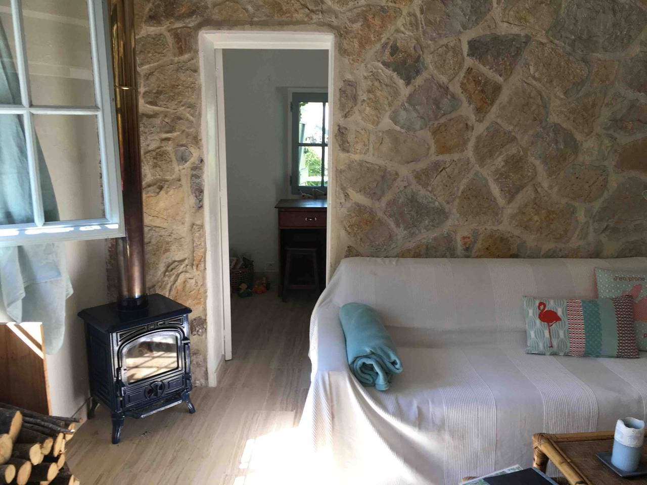 Foto 4 von 29: Ferienhaus 'Le Cabanon Vue Sur La Vallée' mit Balkon und WLAN