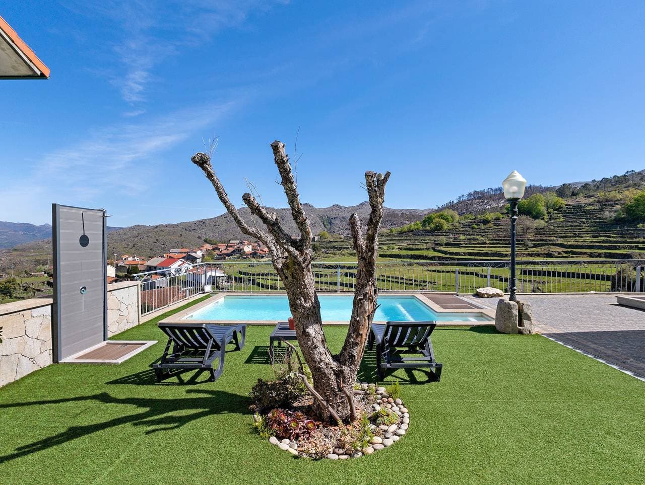 Foto 5 von 32: Bungalow „T1 - Casa Dona Florinda“ mit Bergblick, WLAN und Klimaanlage