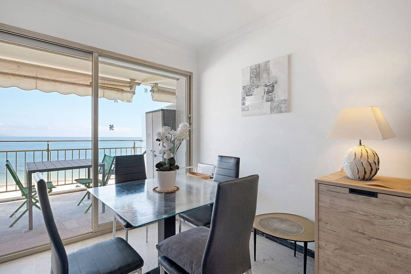 Foto 2 von 24: Tamanaco Beach Antibes Salis Studio mit Meerblick und Pool