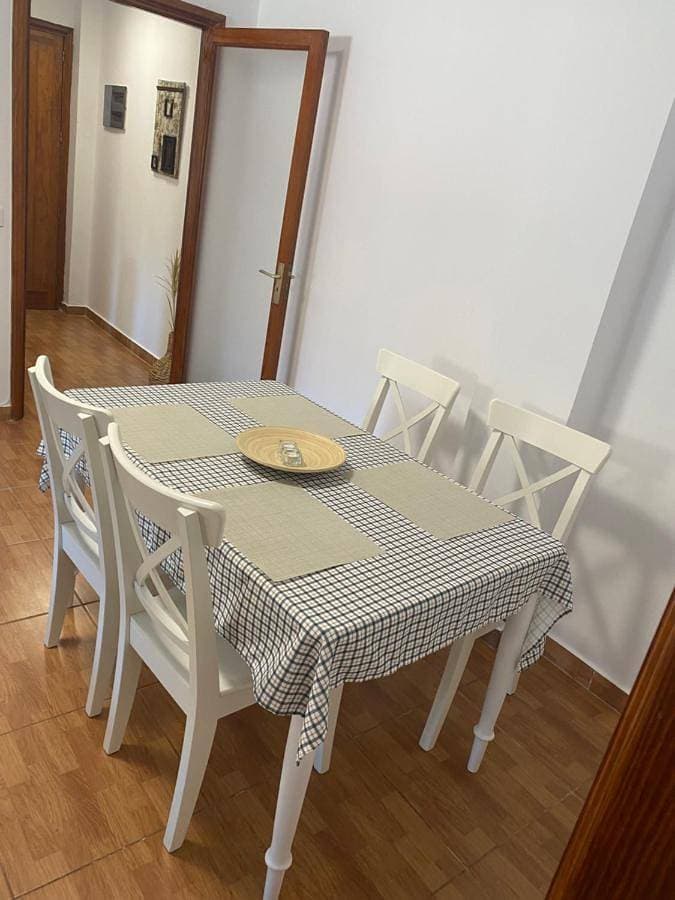 Foto 5 von 37: Three-Bedroom Apartment