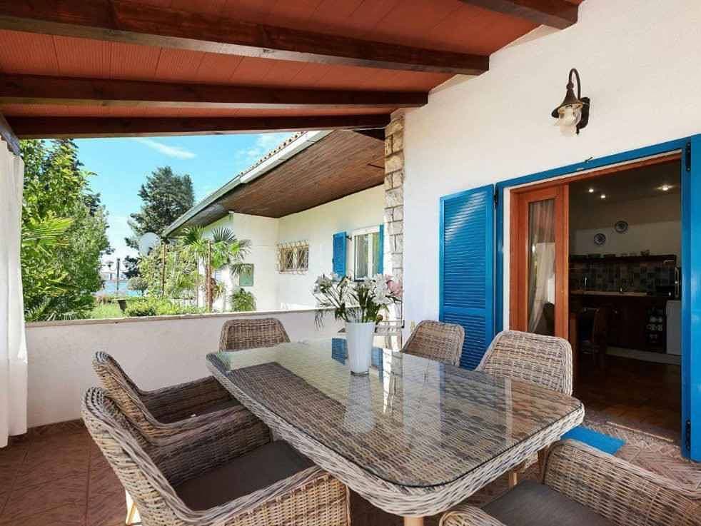 Foto 10 von 25: Ferienhaus mit Klimaanlage und Terrasse
