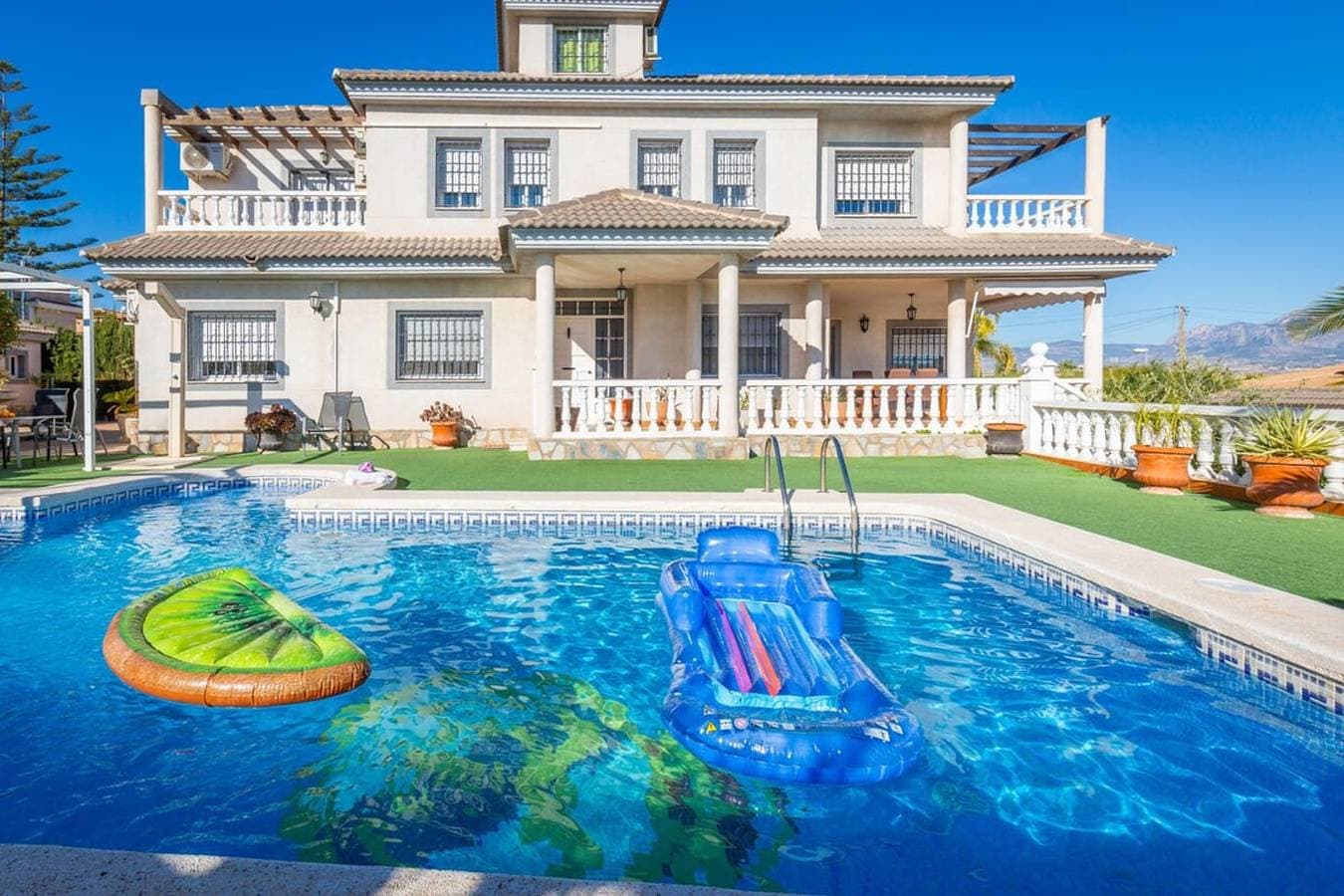 Villa 1