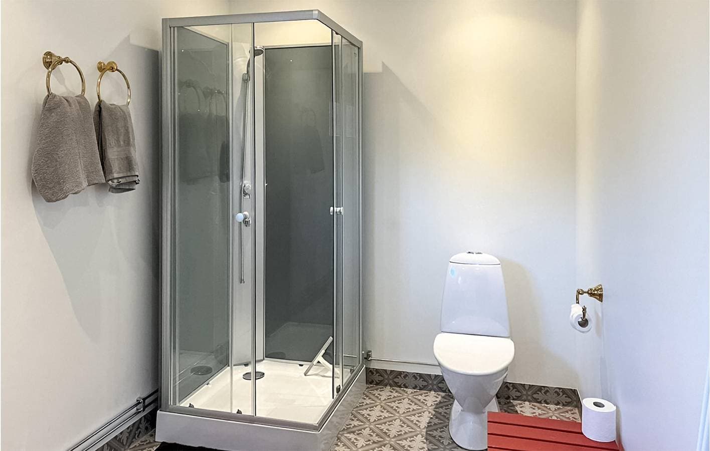 Foto 10 von 16: Ferienhaus für 4 Personen mit Seeblick