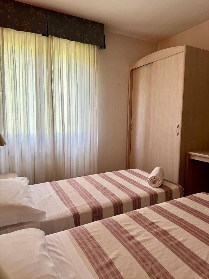 Foto 5 von 18: Triple Room with Mountain View