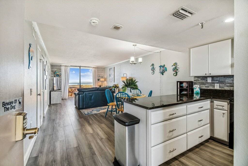 Foto 10 von 50: 2/2, waterfront, Hudson, private beach! #806