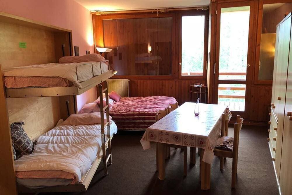 Cozy studio apartment for skiers and nature lovers 1