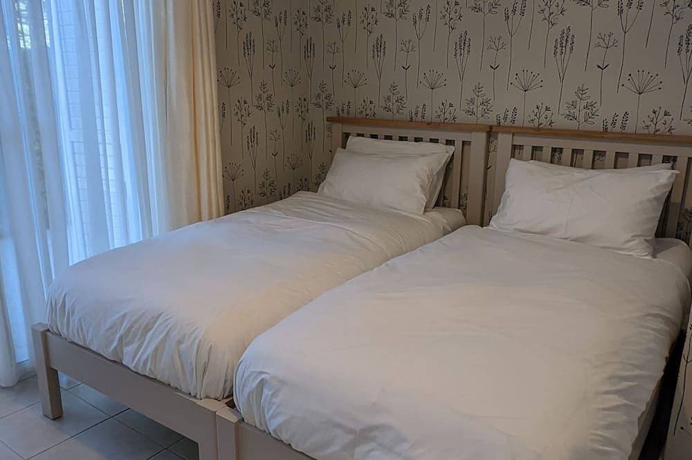Foto 6 von 24: Best location- Harbour and promenade,  2Br/2 baths apartment with private garden