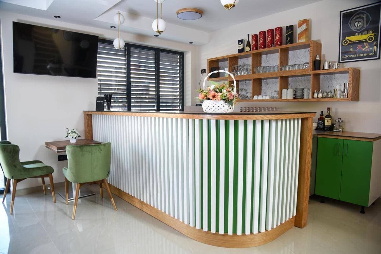 Merak Rooms & Caffe Bar 1