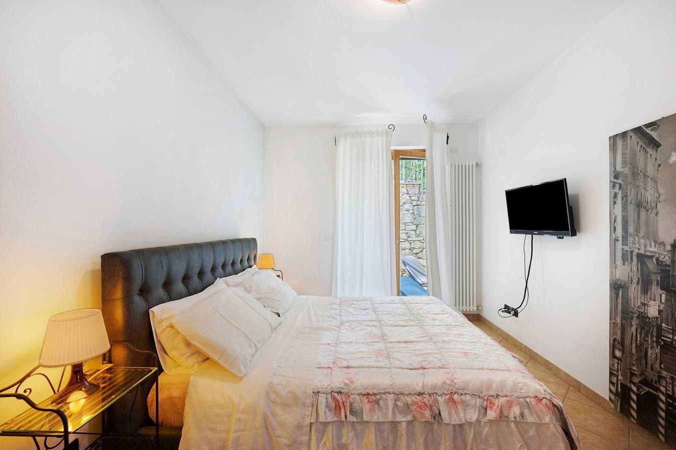Foto 10 von 31: Ferienwohnung 'Jessica' mit Seeblick, WLAN und Klimaanlage