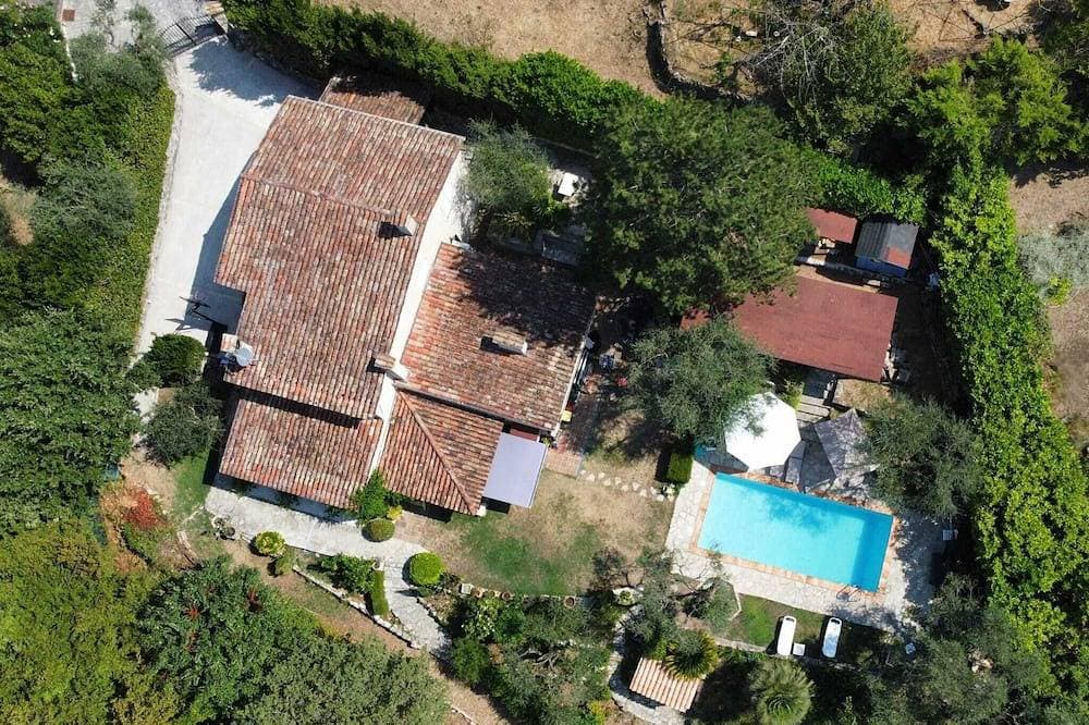 Foto 11 von 30: Animaux Acceptés, Villa Familiale Privée Avec Piscine, Parking et Charme