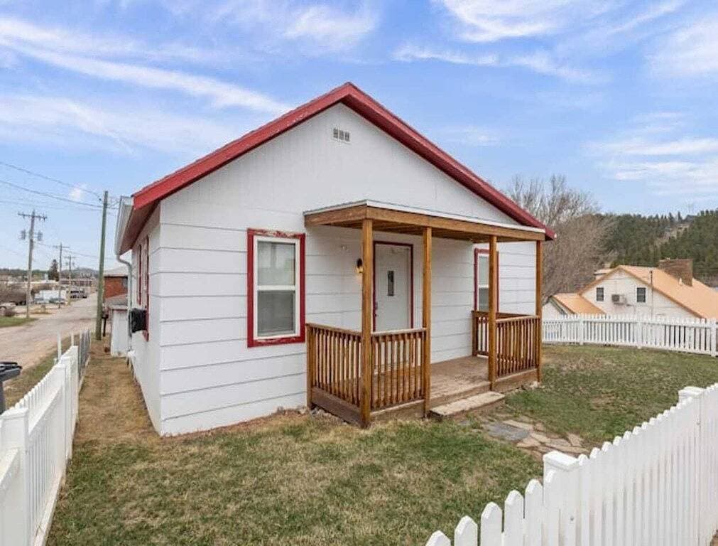 Foto 8 von 20: Cute Custer Cottage - Walk to restaurants and shopping