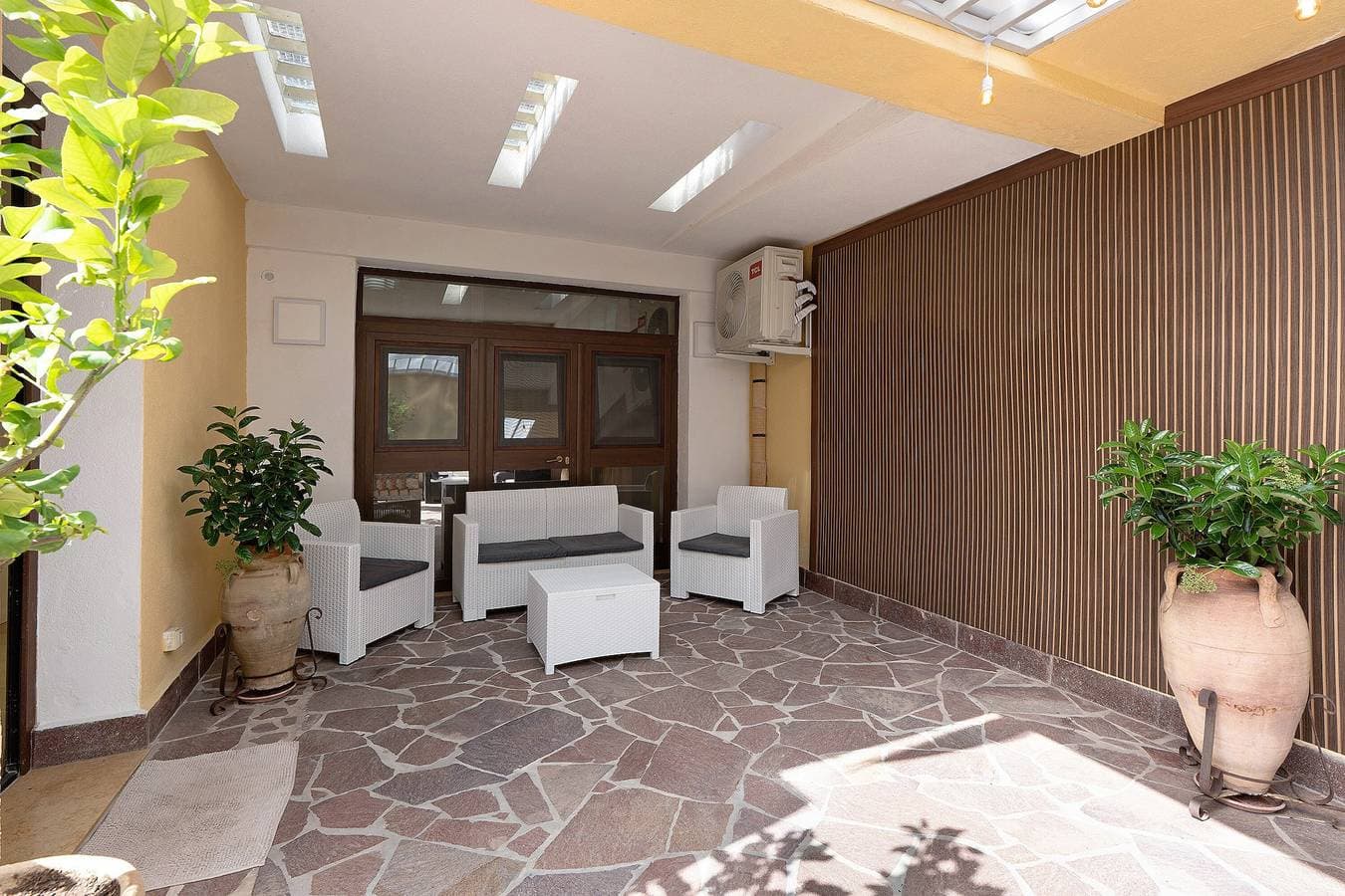 Foto 3 von 26: Ferienhaus 'Hilten Silver Sands' 130 m vom Strand, privater Garten, WLAN