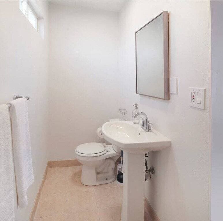 Foto 8 von 12: Del Mar Studio · Charming Studio I 600Mbps Walk to Tower District