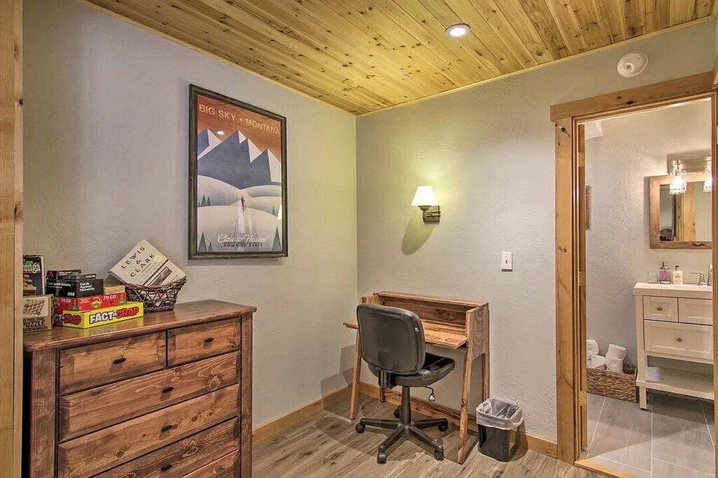 Foto 8 von 16: New! Cozy Big Sky Condo: Walk to Ski Lift & Dining