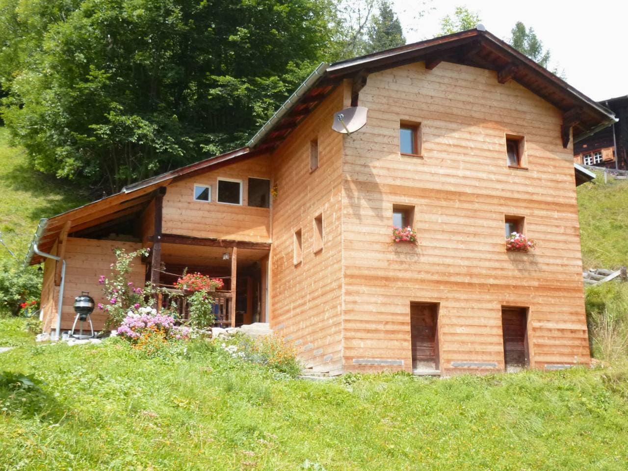 Foto 2 von 9: Ferienwohnung Bio-Hirschfarm, Versam - 3 Zimmer Ferienwohnung für max. 5 Pers.