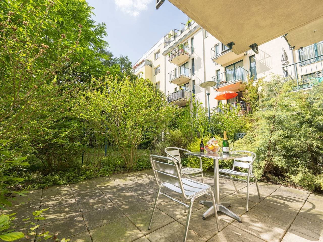Foto 11 von 17: Studioappartement mit kleinem Garten und Terrasse