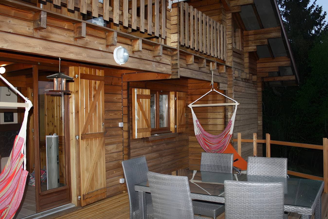 Foto 7 von 26: Chalet „Le Cocon“: Bergblick, private Terrasse & WLAN