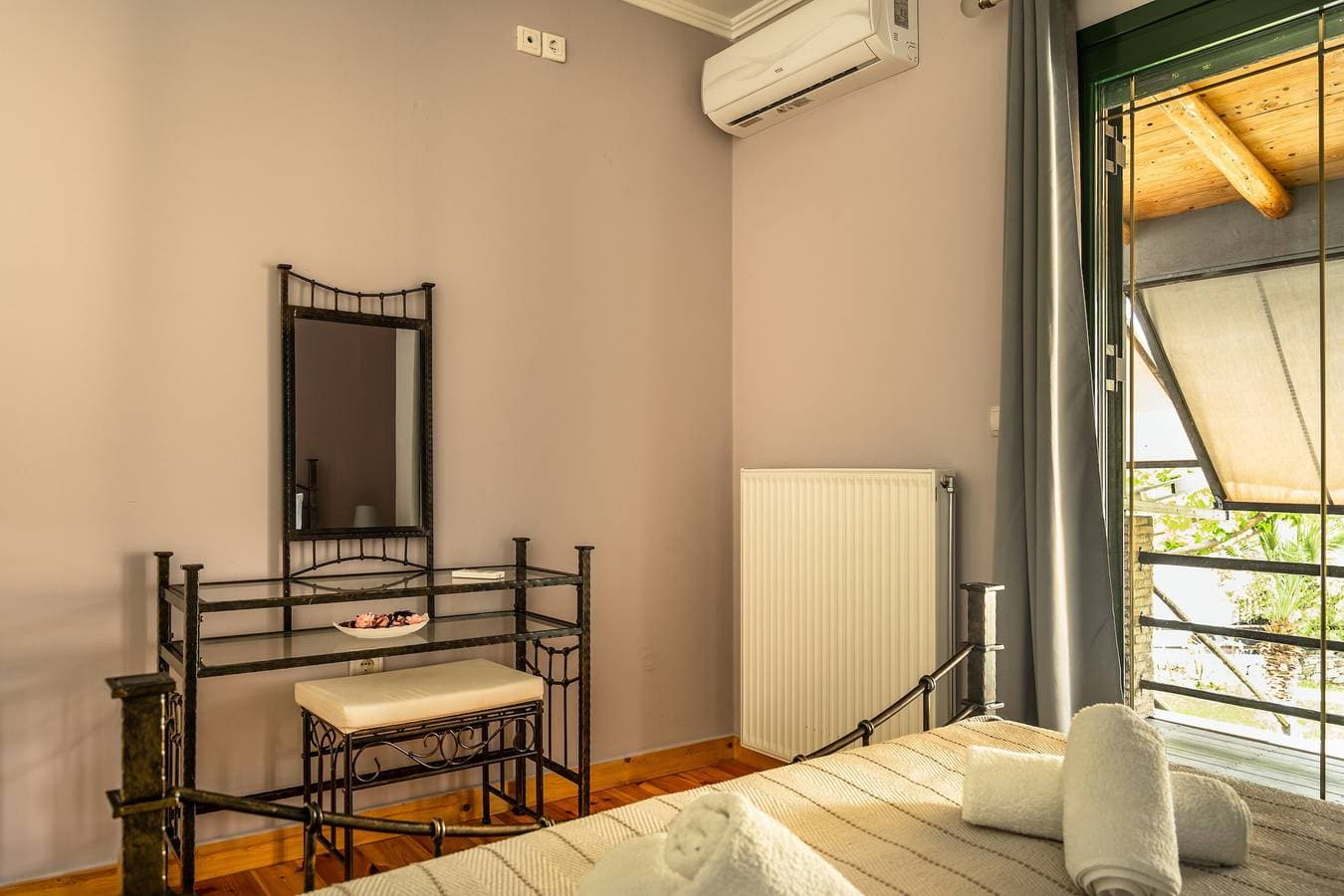 Foto 10 von 23: Villa 'Koutoupakia' mit Meerblick, WLAN und Klimaanlage
