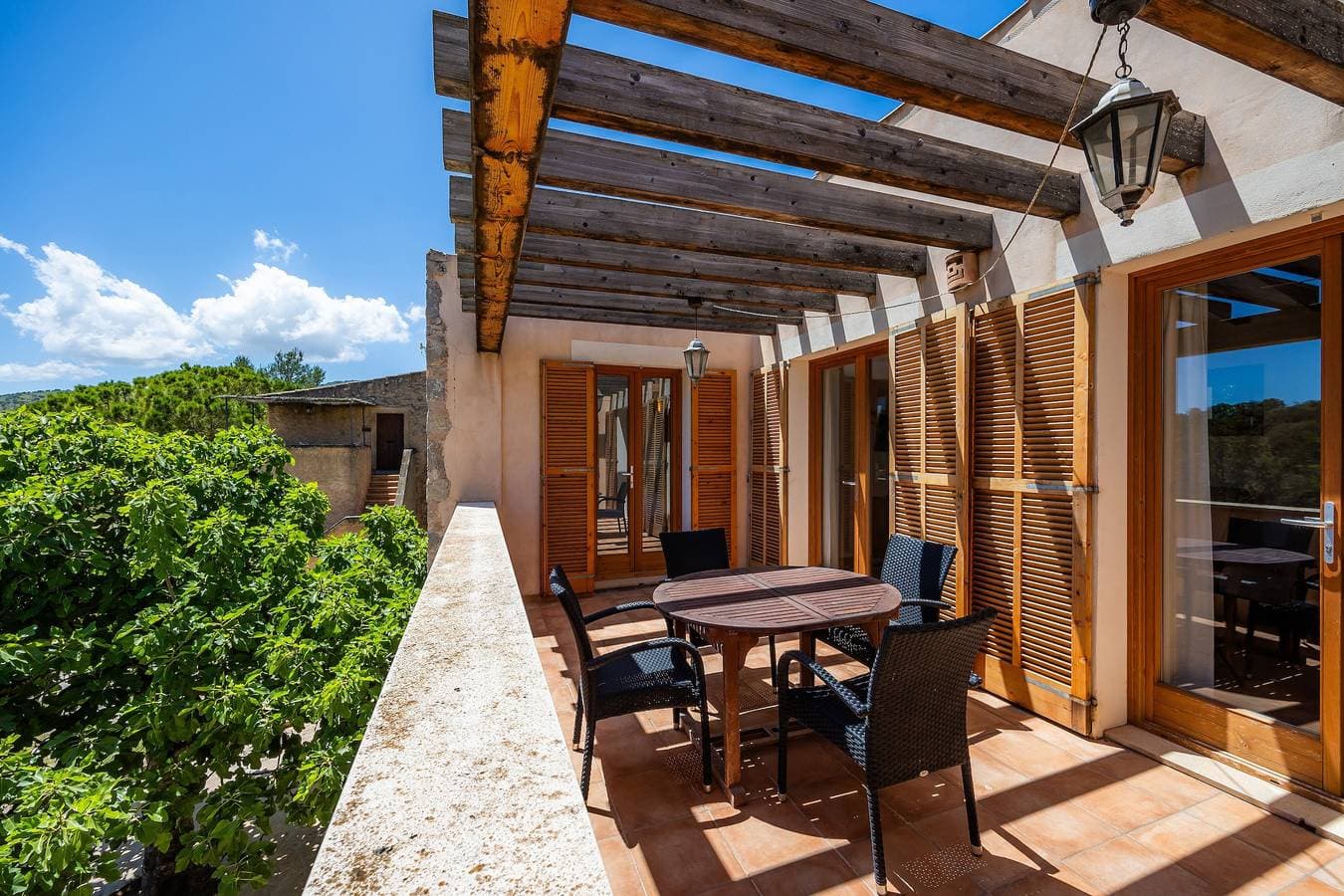Foto 3 von 33: Ferienwohnung 'Es Colomer' mit Bergblick, Gemeinschaftspool und WLAN