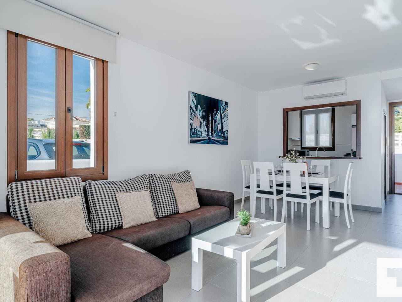 Foto 13 von 35: Moderne Villa mit Pool, Terrasse & WLAN, 200m vom Strand in Calpe, Costa Blanca