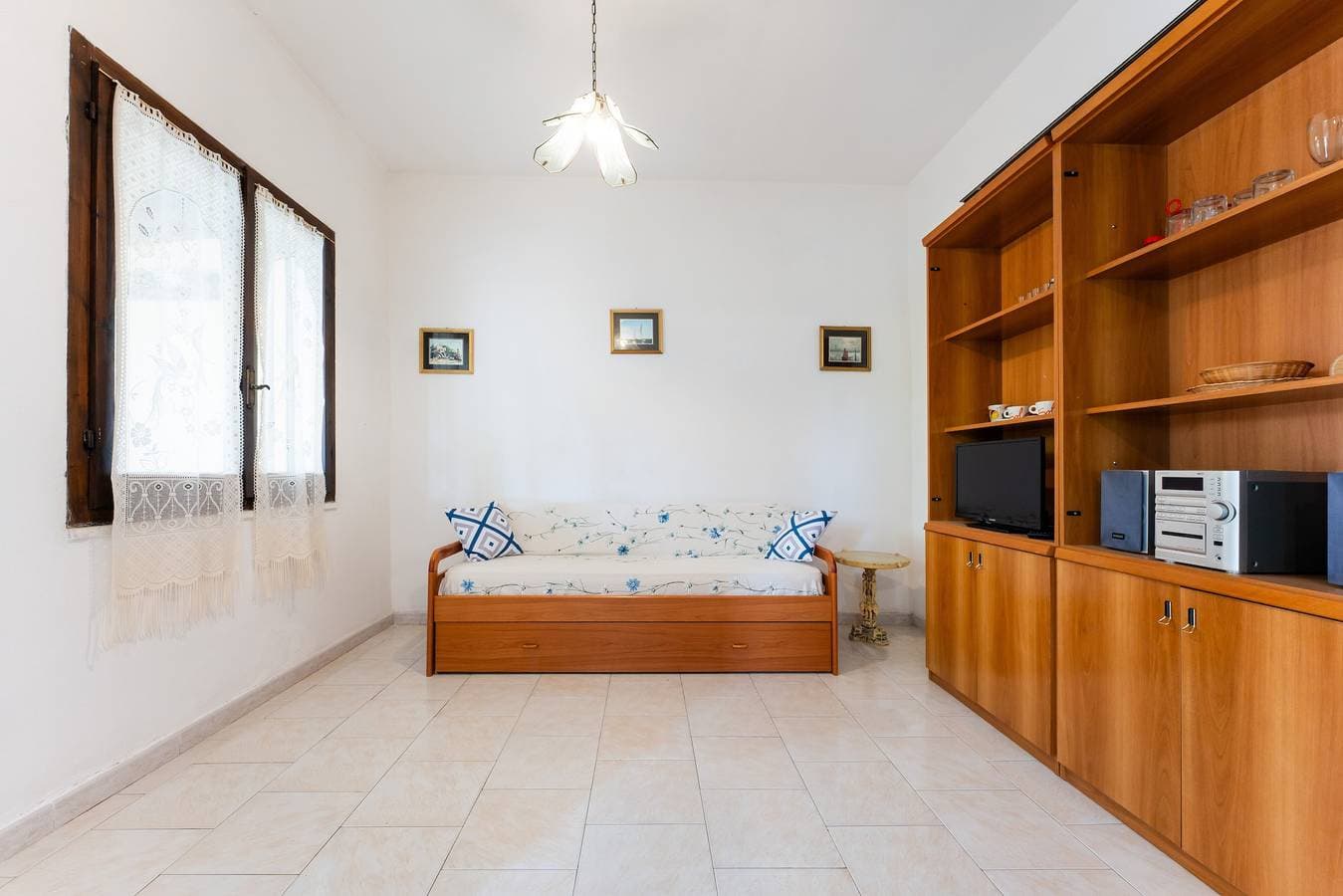Foto 5 von 25: Wunderschöne Villa mit Garten, Terrasse und WLAN; Parkplatz verfügbar