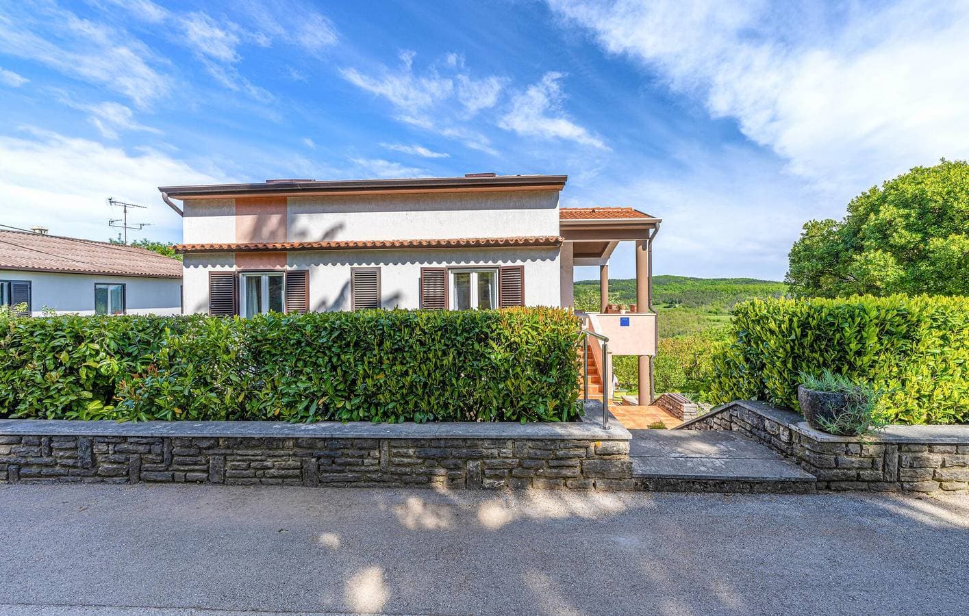 Foto 2 von 28: Gemütliche Ferienwohnung in Pazin mit Terrasse und malerischer Aussicht