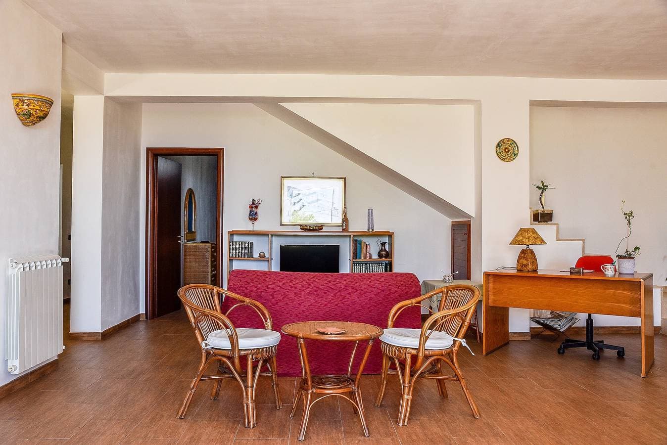 Foto 4 von 30: Ferienwohnung 'Villa Sovareto' mit Meerblick, Gemeinschaftsgarten und WLAN