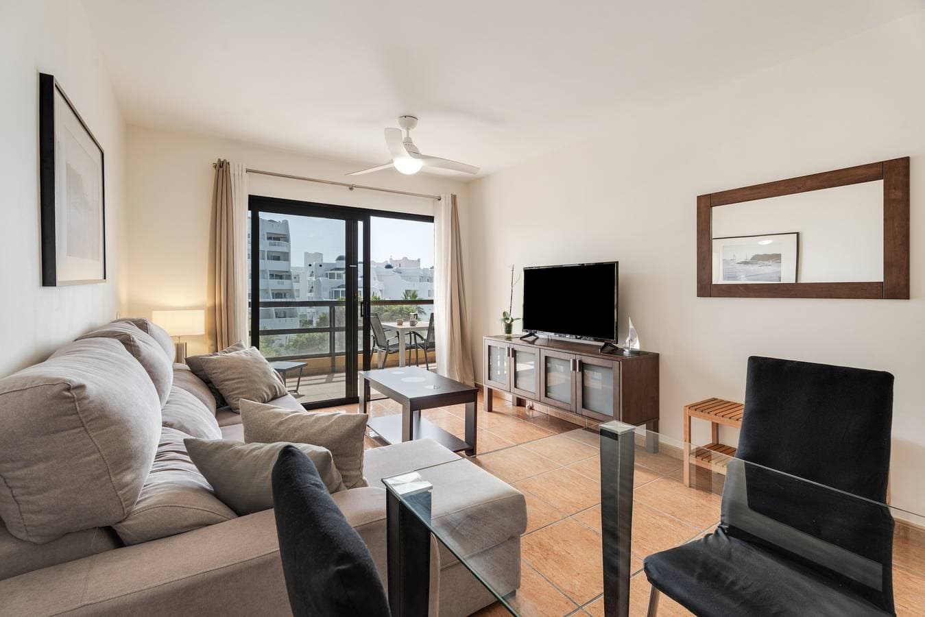 Foto 12 von 27: Ferienwohnung 'Ocean Golf San Miguel' mit Meerblick, Gemeinschaftspool und Wi-Fi