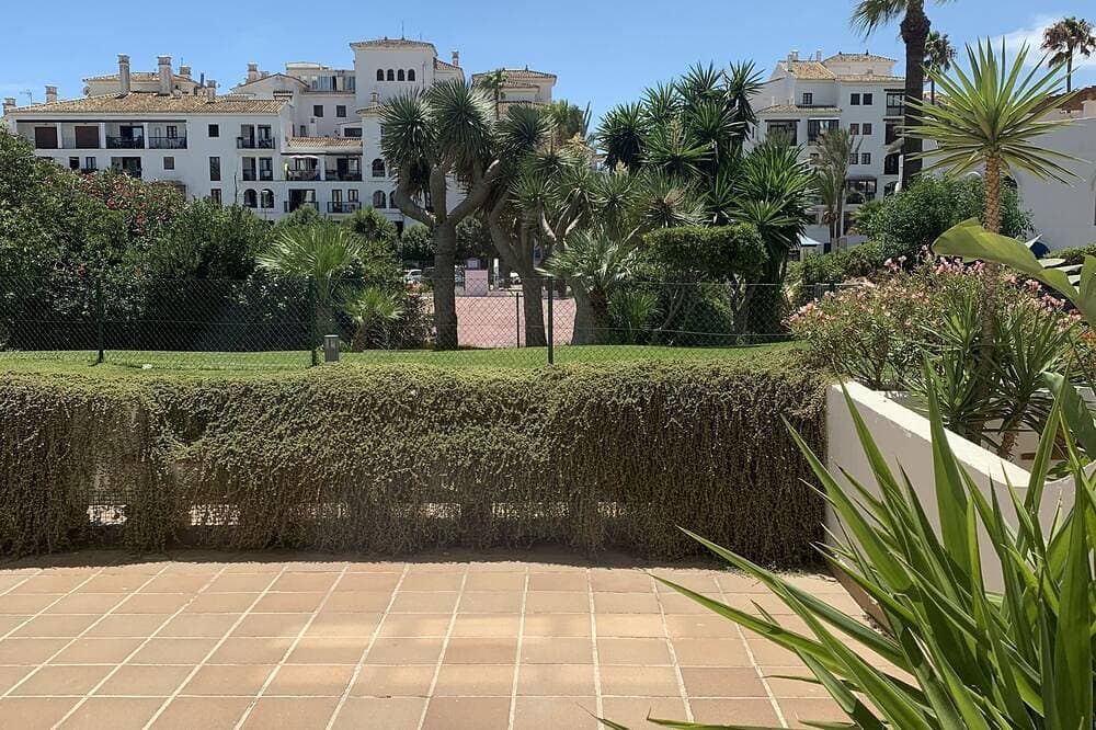 Foto 13 von 27: Duquesa Port, Südlage Erdgeschosswohnung, mit Terrasse