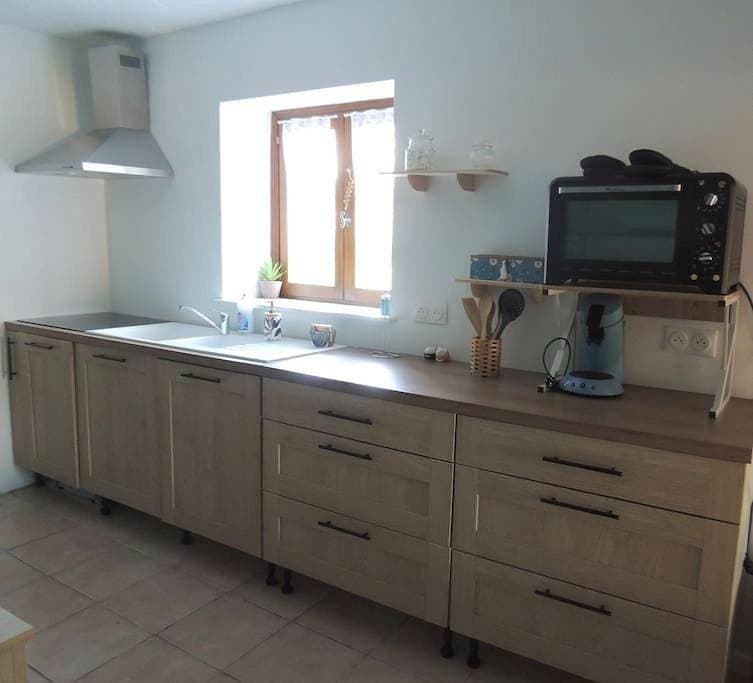 Foto 4 von 30: Three-Bedroom House