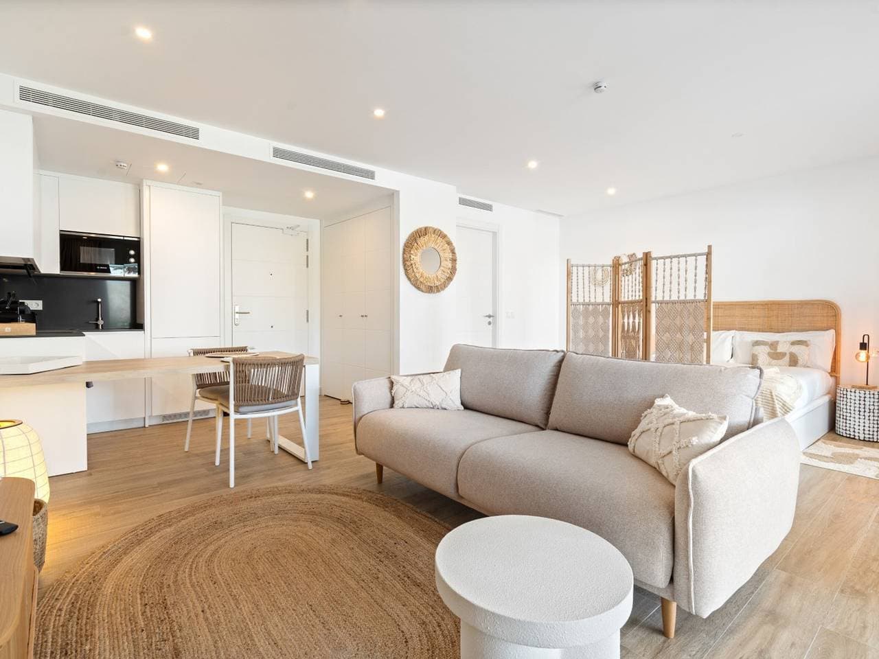 Foto 2 von 36: Moderne 1-Zimmer-Wohnung in Alcazaba Lagoon, Casares