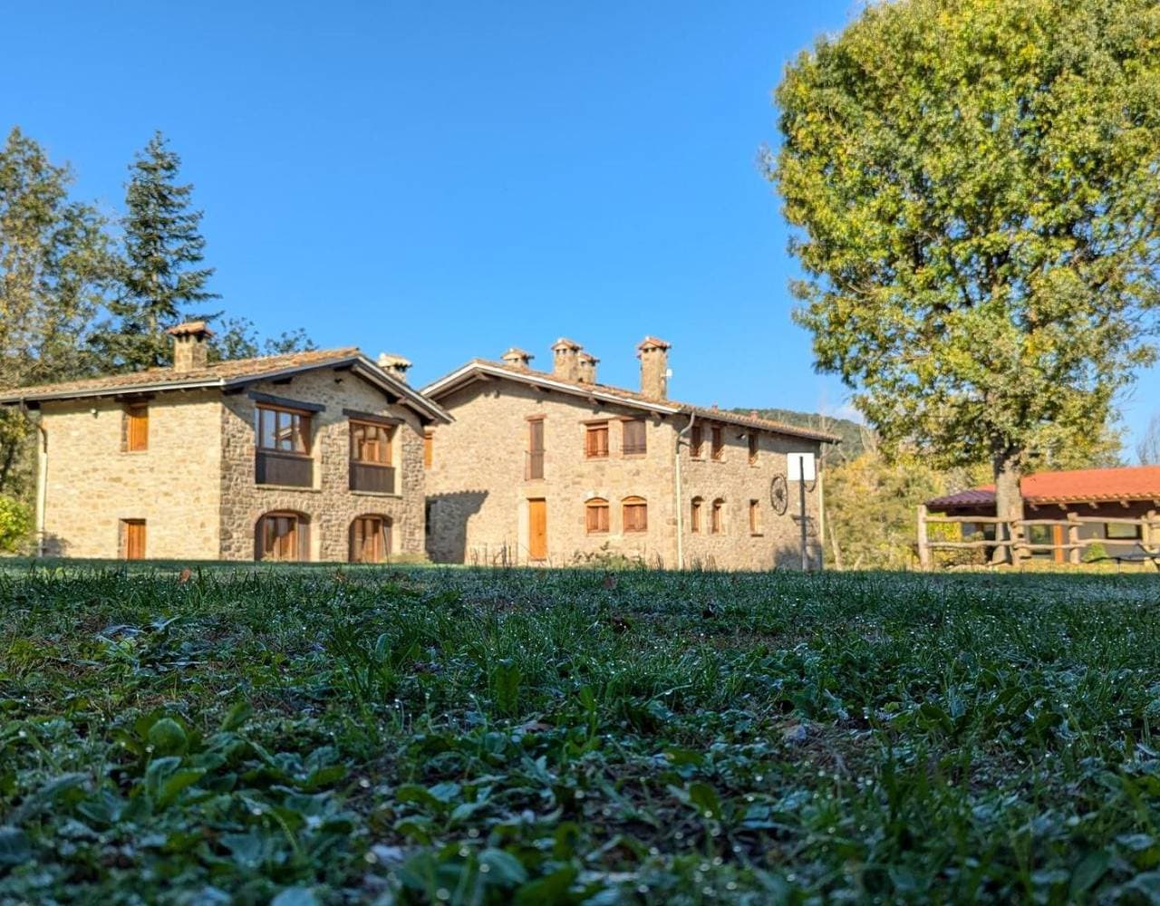 Foto 5 von 21: Finca 'Mas El Carrer - Baixos' mit Bergblick, Gemeinschaftspool und Wi-Fi