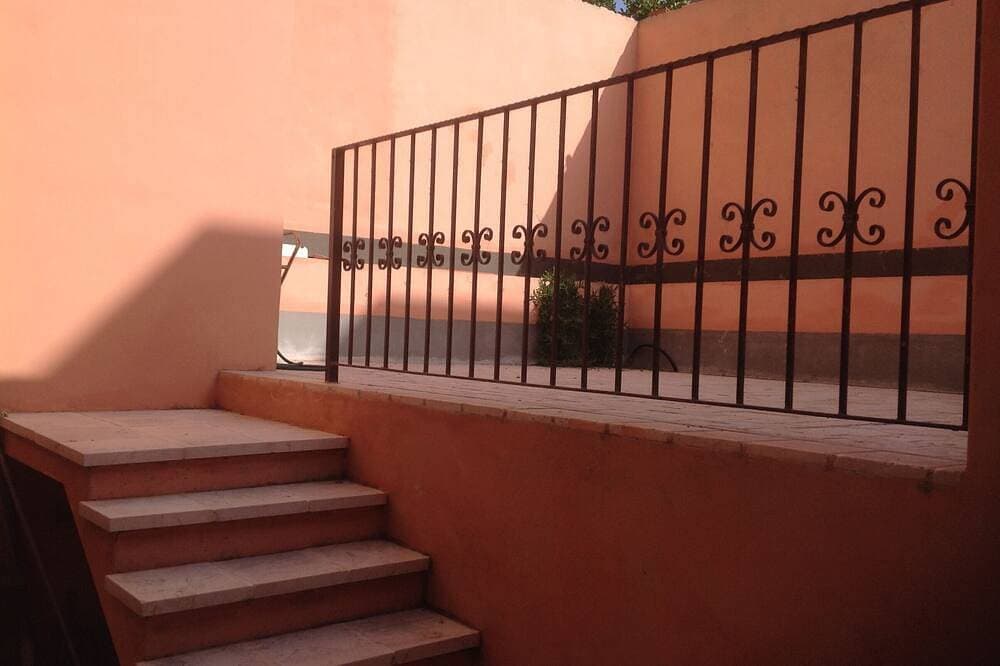Foto 6 von 9: Torregrande, Sardinia, 150 Mt From The Beach