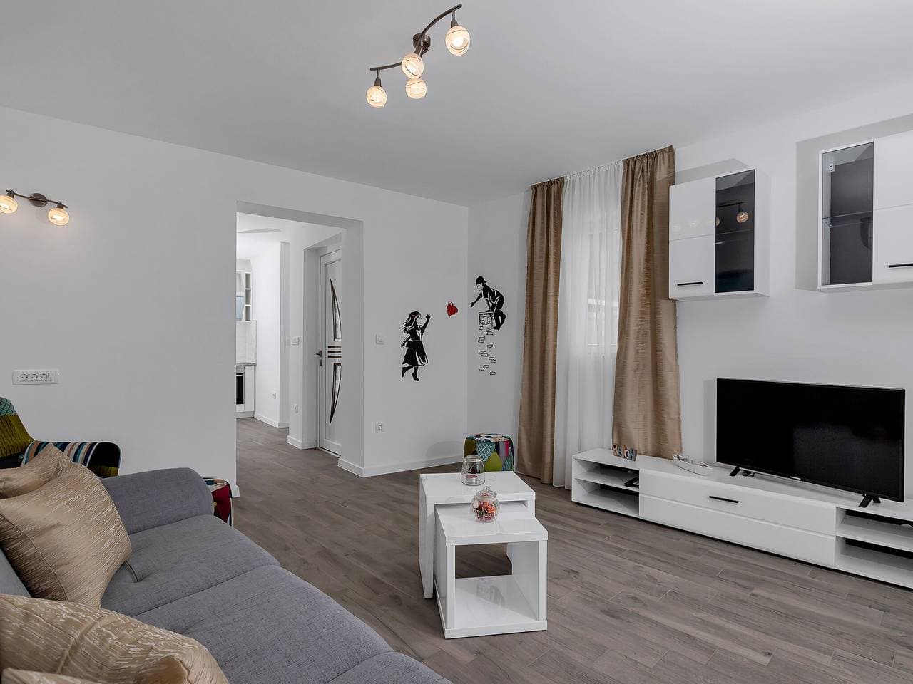 Foto 9 von 40: Atemberaubende Villa mit Pool