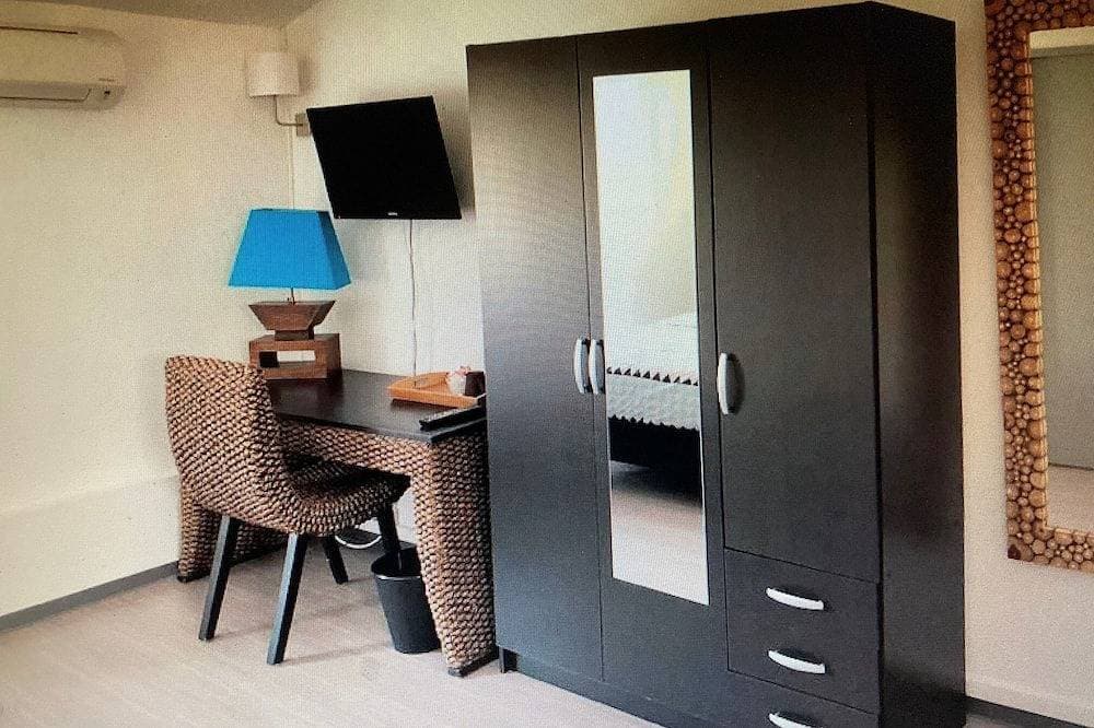 Foto 6 von 8: Auberge Sainte Marguerite - Zimmer \"Pine de Galle\"