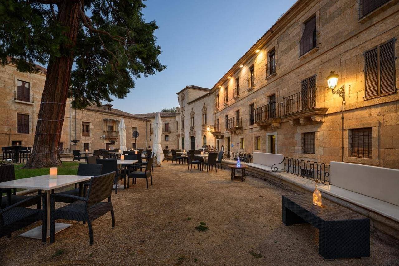 Hotel Conde Rodrigo I 1