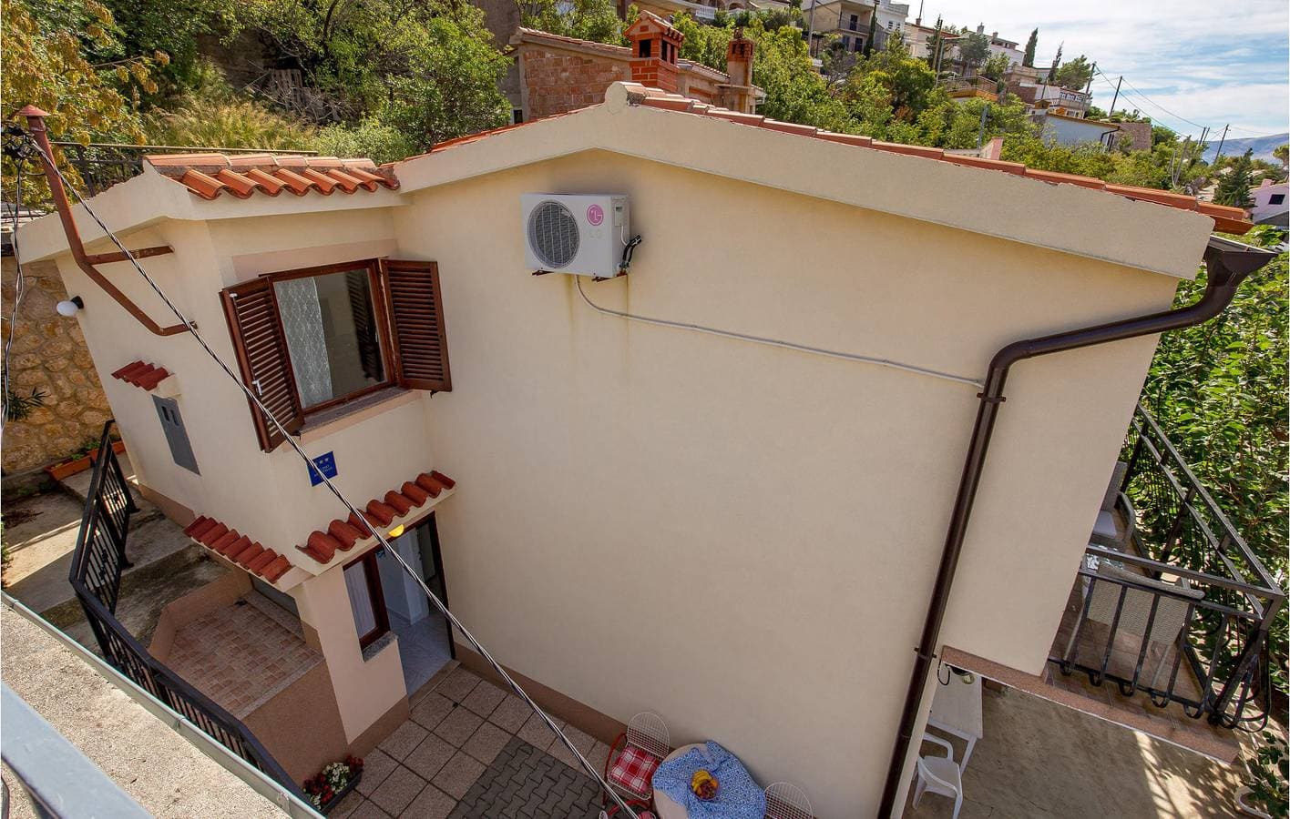 Foto 3 von 19: Gemütliche Ferienwohnung am Meer mit Terrasse, WLAN und Parkplatz – 2 km vom Strand entfernt