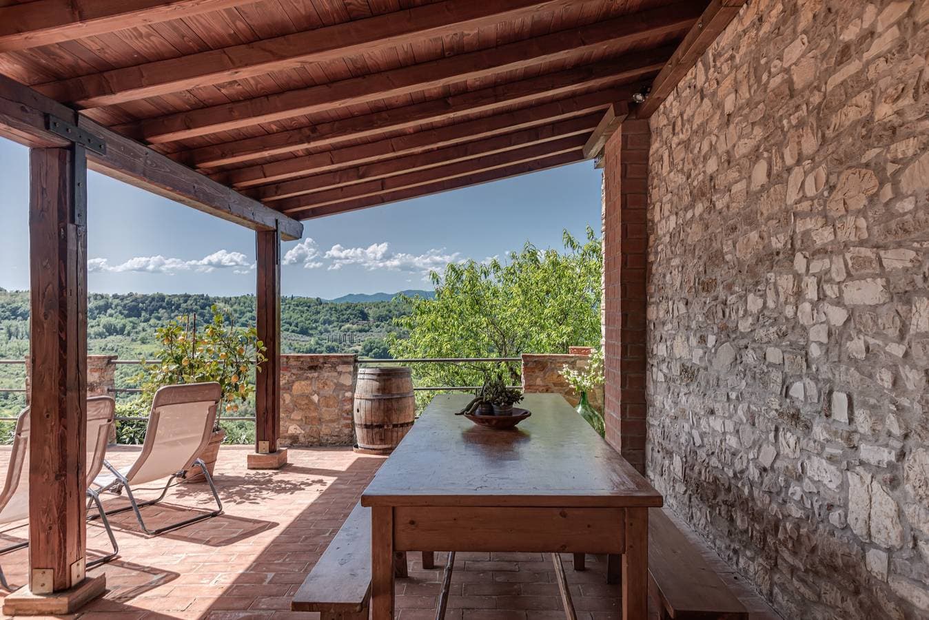 Foto 7 von 36: Ferienwohnung „Fienile“ mit privater Terrasse, WLAN und Klimaanlage