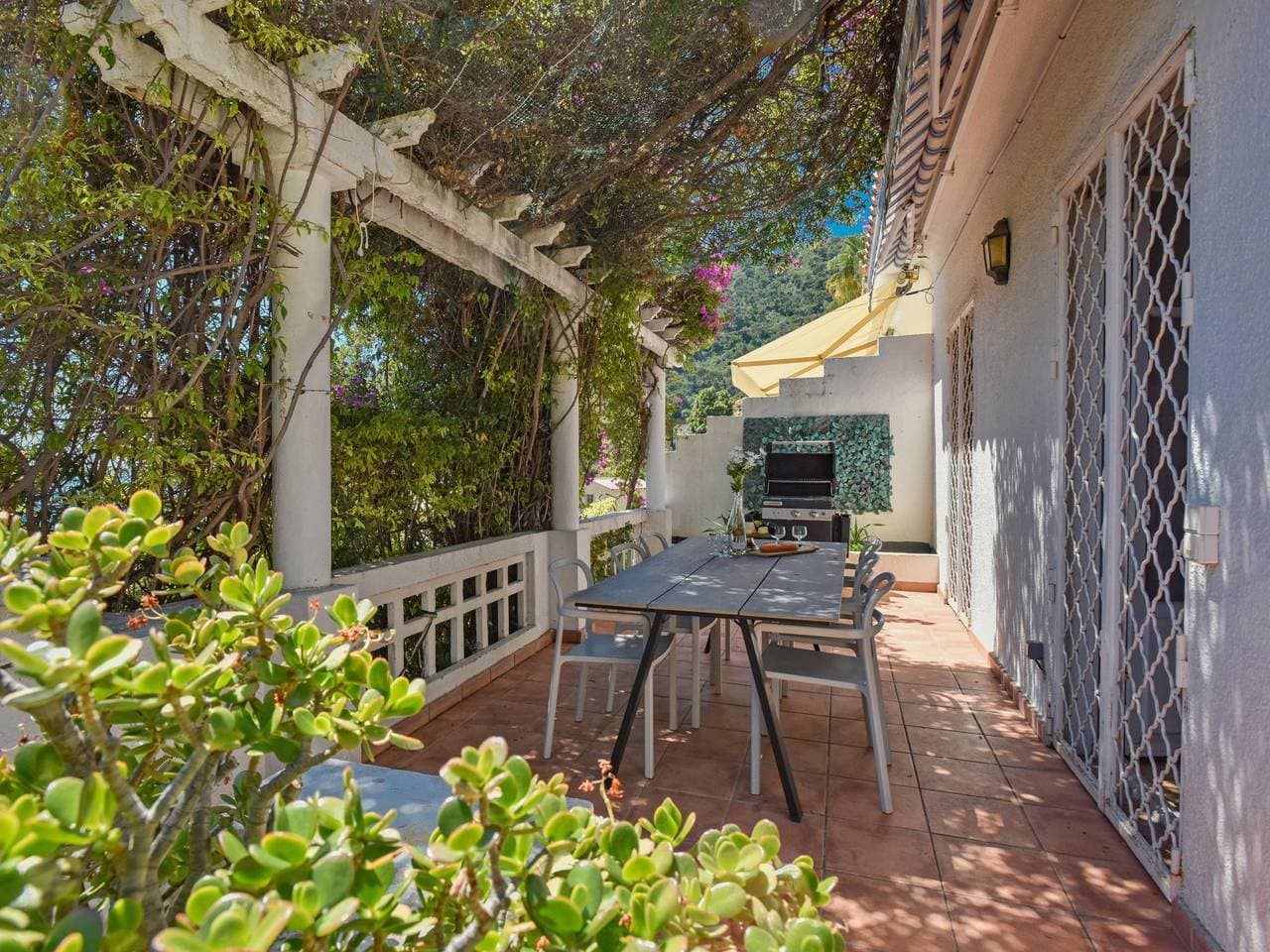 Foto 5 von 42: Villa mit privatem Pool und Panoramablick