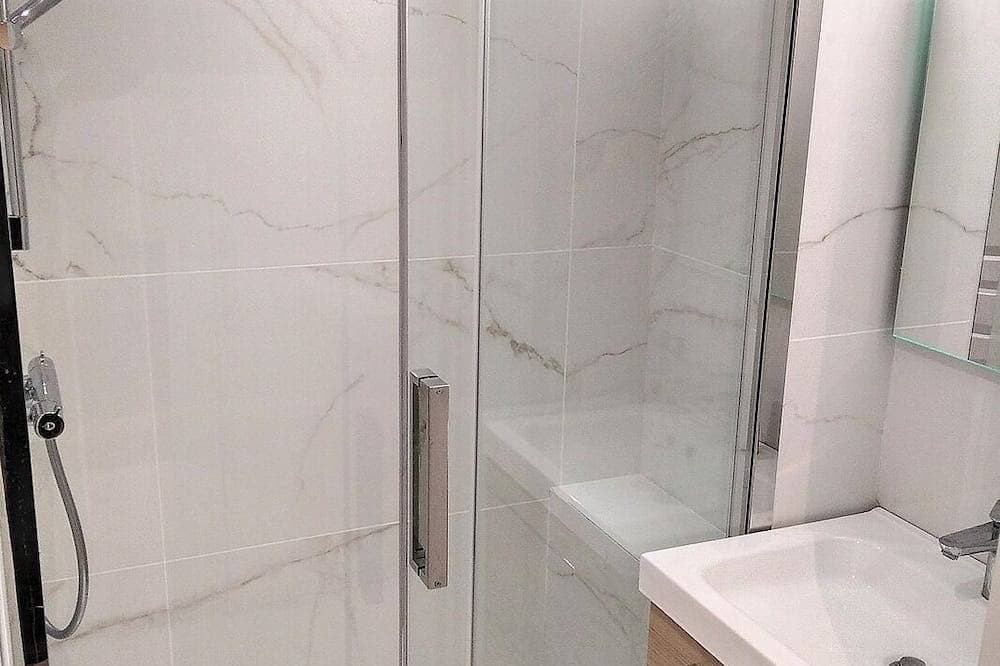 Foto 6 von 15: Studio-Graziella 511-Nasszelle-Stadtblick