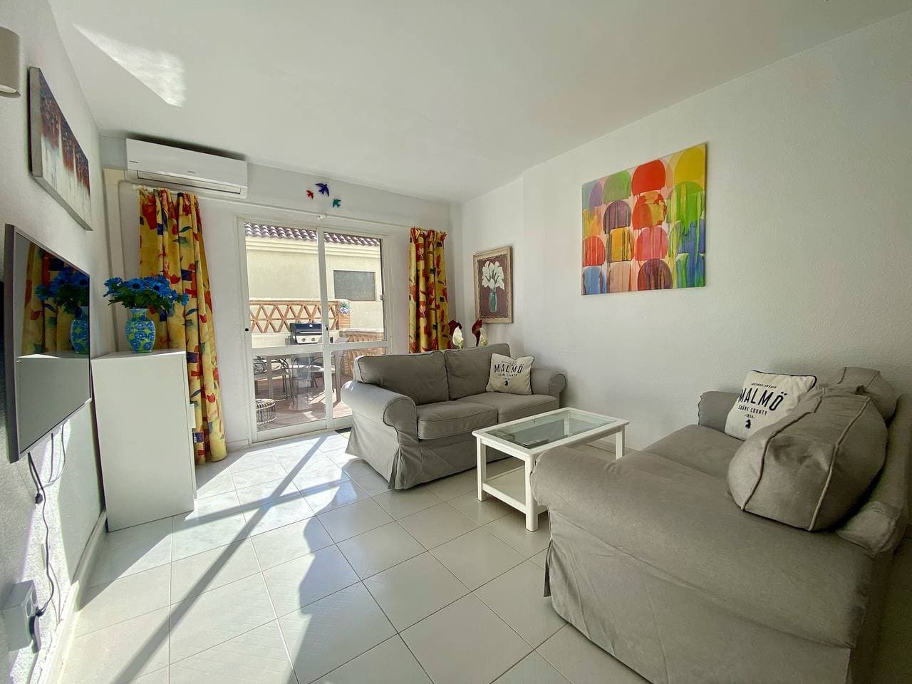 Foto 5 von 25: Ferienwohnung Urbanización Casablanca mit Pool, WLAN, Klimaanlage, Terrasse und Garten