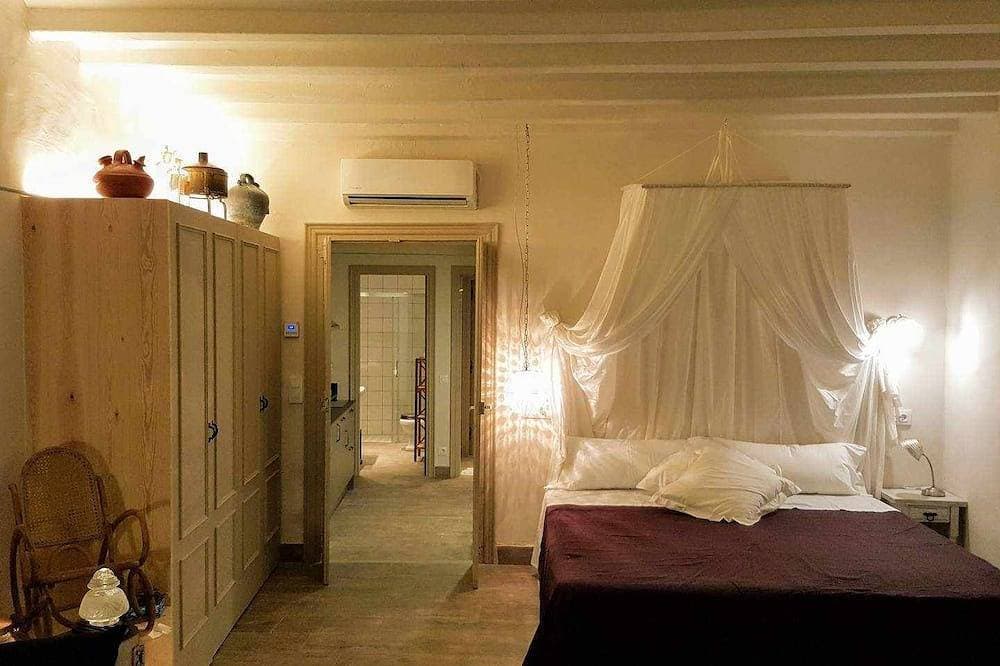 Foto 4 von 30: L'Orfebre Loft Olot Toegang tot overdekt zwembad