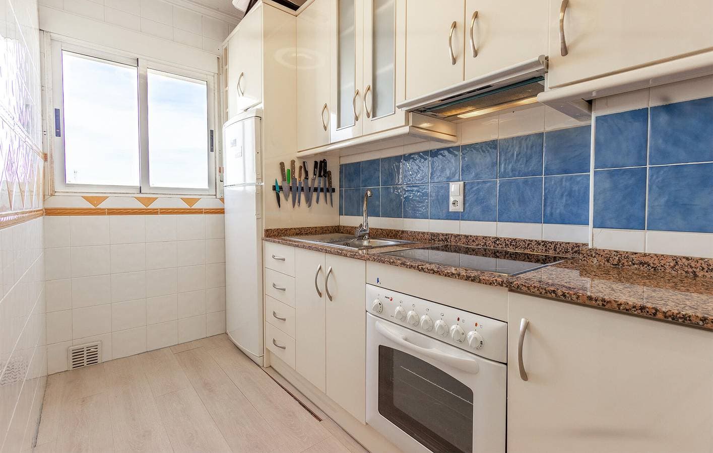 Foto 7 von 23: Gemütliches 70 qm Apt mit Pool, Terrasse und WiFi